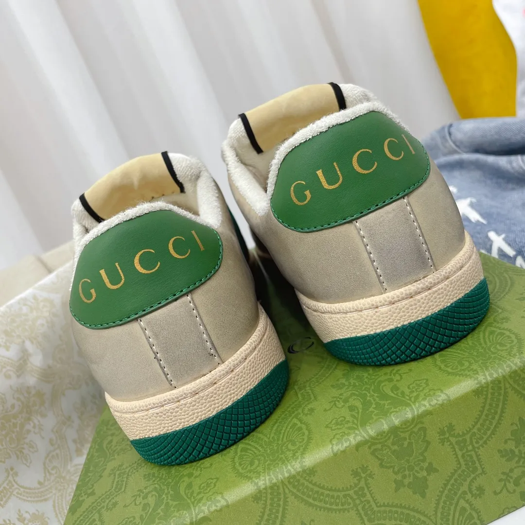 👟👟Ex-factory price 480👟👟Gucci~~GG color rubbed old couple style small dirty shoes casual shoes... Z👟👟Ex-factory price developed pure original version; original molded cherry crystal pendant; metal double G crystal cylindrical mark; Gucci original pattern webbing; The upper is made of polished cowhide and classic double G fabric. The leather incision is fully oiled and sealed. The original terry cloth is delicate, soft and more comfortable and breathable. The foot pad is integrated with latex injection molding. Privately stamped two-color original T👟👟Ex-factory price U outsole (lower layer is wider, upper layer is narrower) Couple style 35-40/39-44 (34 45 custom code is non-returnable) 🎁Supporting packaging